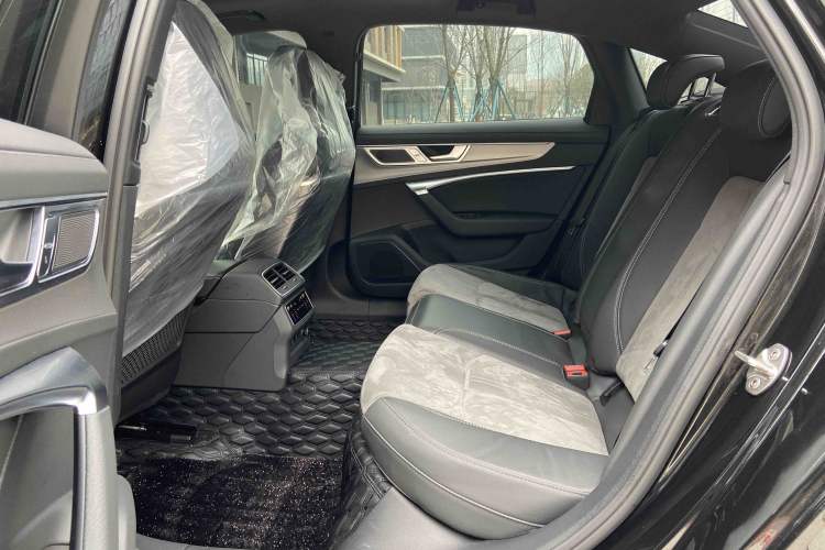 Used Audi A6L 2023 Revised 45 TFSI Prestige Dynamic Edition Interior 2