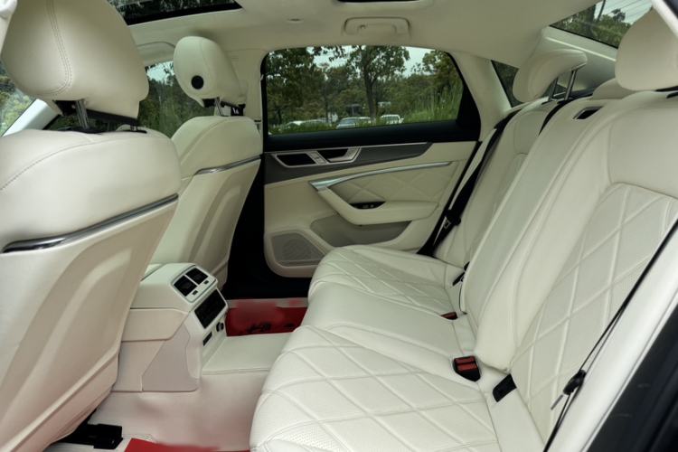 Used Audi A6L 2023 Revised 45 TFSI Prestige Dynamic Edition Interior 2