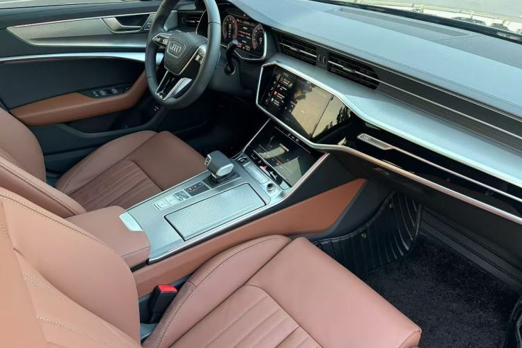 Used Audi A6L 2023 Revised 40 TFSI Luxury Prestige Edition Interior 2