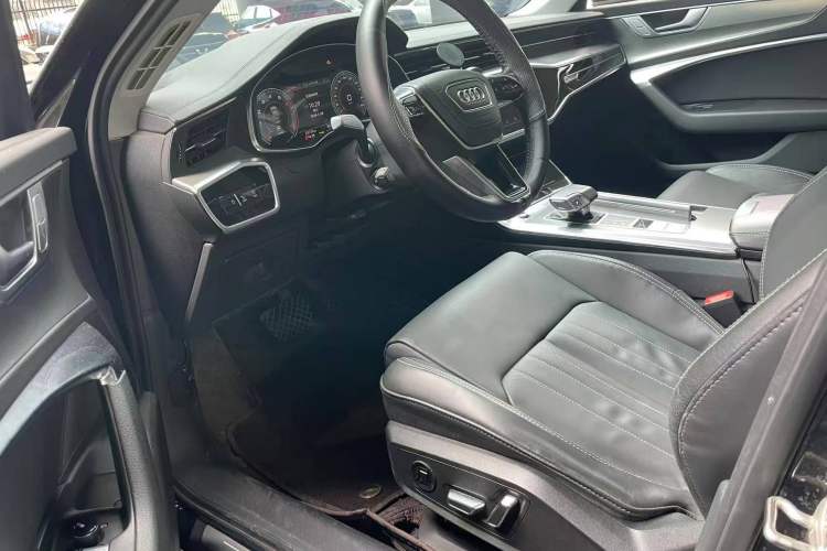 Used Audi A6L 2023 40 TFSI Luxury Prestige Edition Interior 2