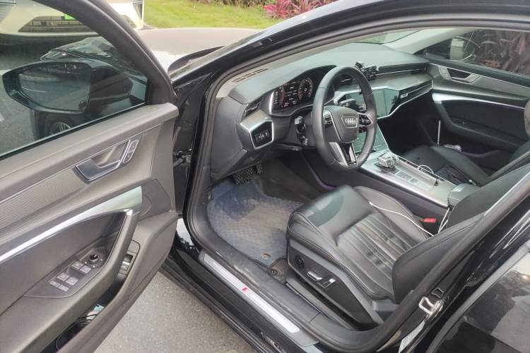 Used Audi A6L 2023 Revised 45 TFSI Prestige Dynamic Edition Interior 3