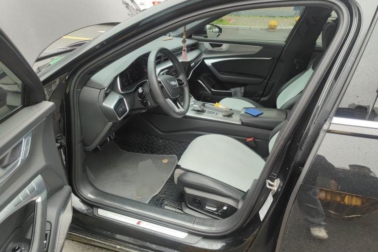 Used Audi A6L 2023 Revised 45 TFSI Prestige Dynamic Edition Interior 3