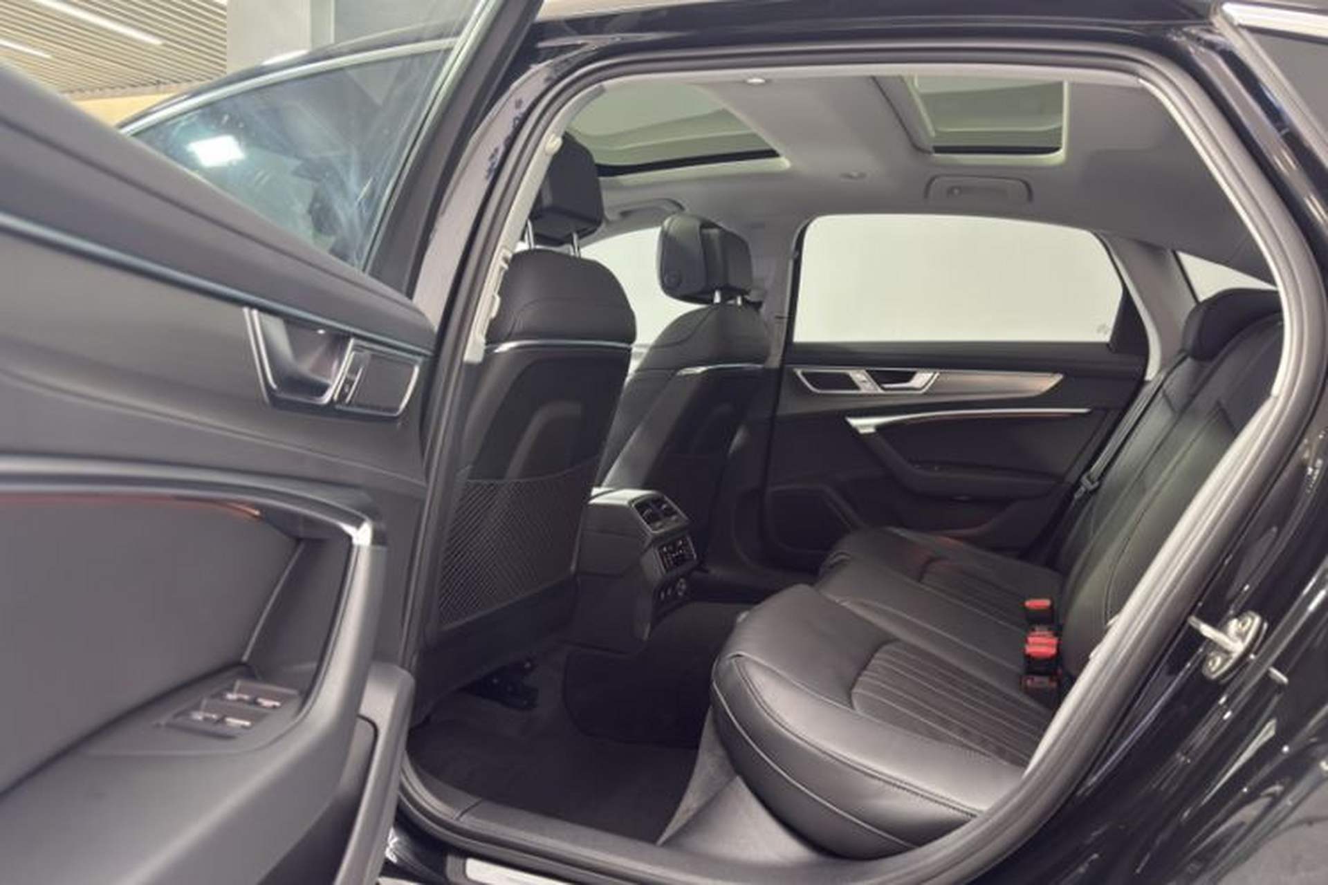 Used Audi A6L 2023 Revised 45 TFSI Prestige Elegant Edition Interior 3