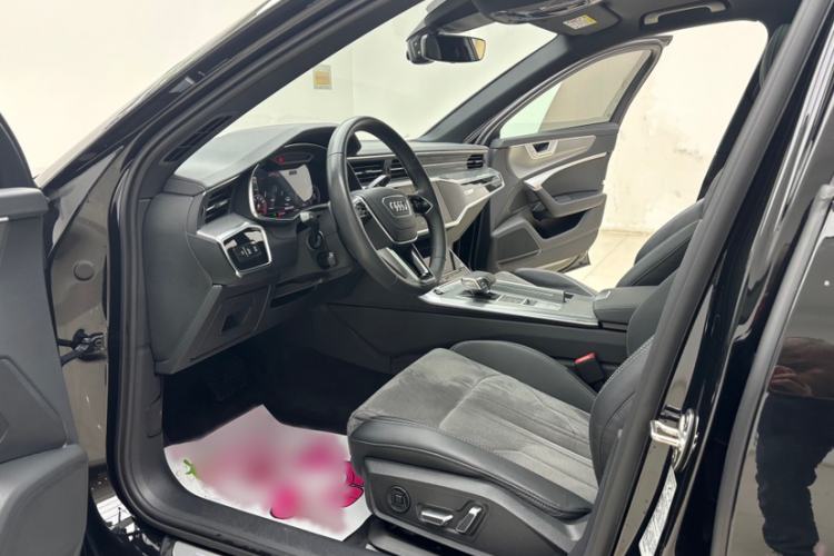 Used Audi A6L 2023 40 TFSI Luxury Dynamic Model Interior 3