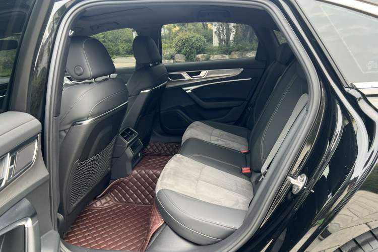 Used Audi A6L 2023 40 TFSI Luxury Dynamic Model Interior 3