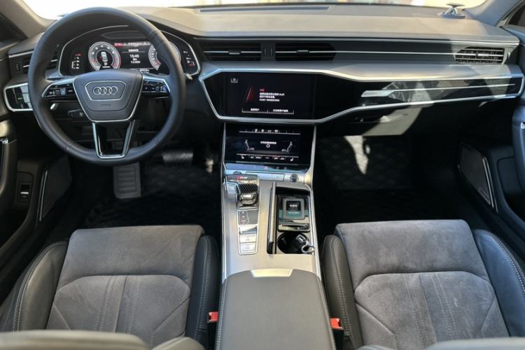 Used Audi A6L 2023 40 TFSI Luxury Dynamic Model Interior 3
