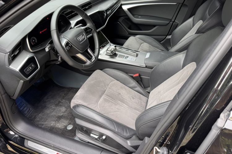 Used Audi A6L 2023 Revised 45 TFSI Prestige Dynamic Edition Interior 4