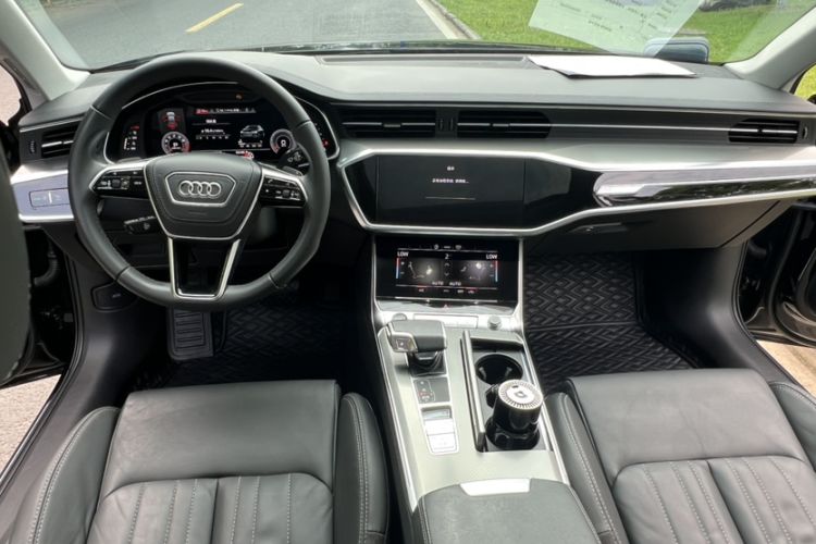 Used Audi A6L 2023 40 TFSI Luxury Prestige Edition Interior 4