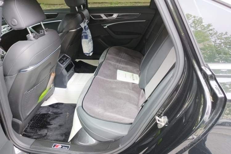 Used Audi A6L 2023 Revised 45 TFSI Prestige Dynamic Edition Interior 4