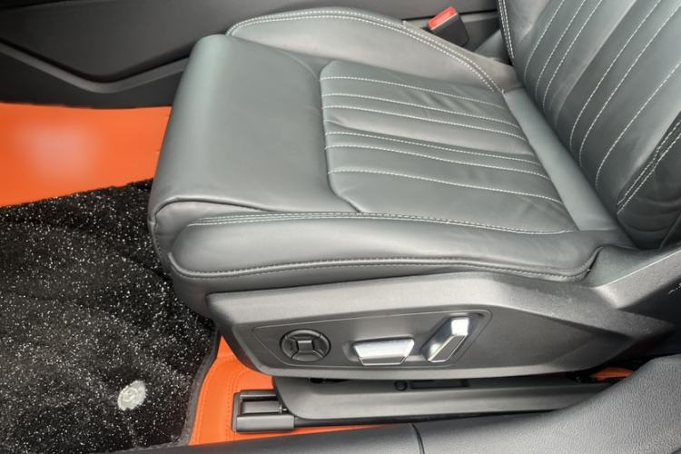 Used Audi A6L 2023 Revised 45 TFSI Prestige Elegant Edition Interior 4