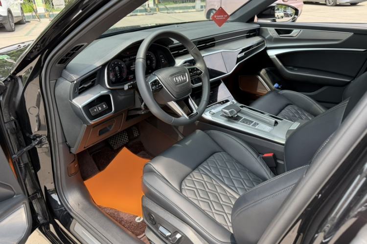 Used Audi A6L 2023 40 TFSI Luxury Dynamic Model Interior 4