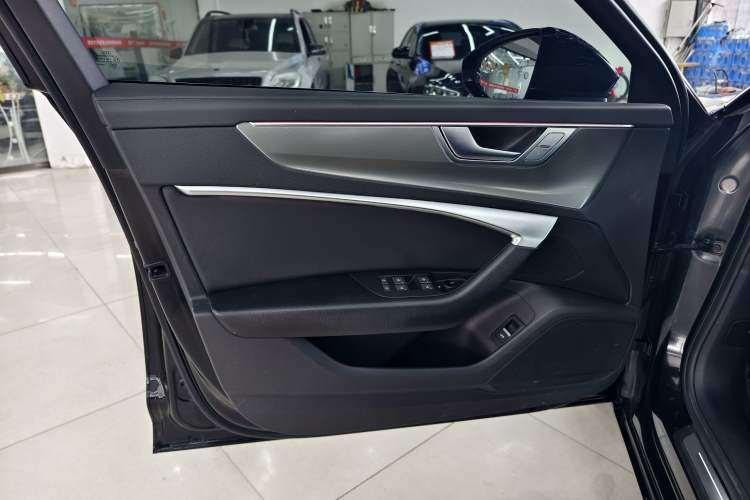 Used Audi A6L 2023 40 TFSI Luxury Prestige Edition Interior 5