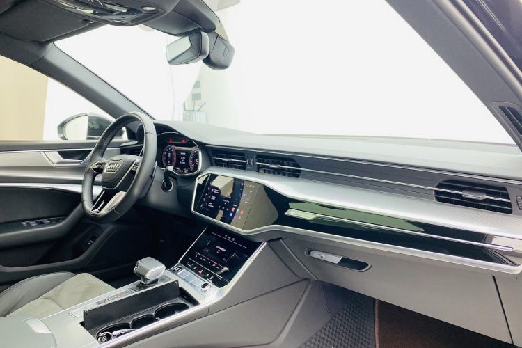 Used Audi A6L 2023 Revised 40 TFSI Luxury Dynamic Edition Interior 5