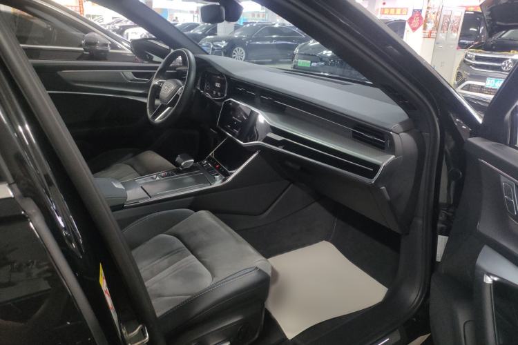 Used Audi A6L 2023 40 TFSI Luxury Dynamic Model Interior 5
