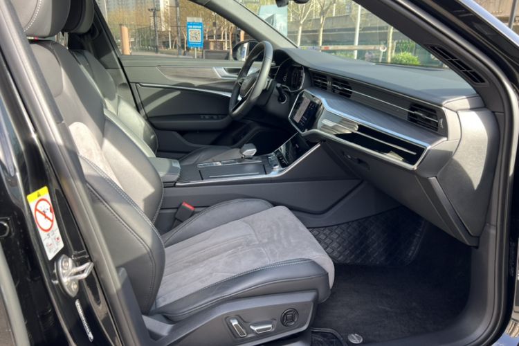 Used Audi A6L 2023 Revised Edition 45 TFSI quattro Prestige Dynamic Version Interior 8