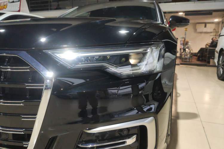 Used Audi A6L 2023 Revised Edition 45 TFSI quattro Prestige Dynamic Version Left Front Headlight