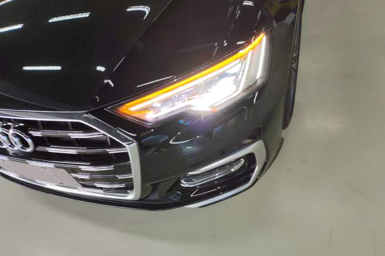 Used Audi A6L 2023 Revised Edition 45 TFSI quattro Prestige Dynamic Version Left Front Headlight