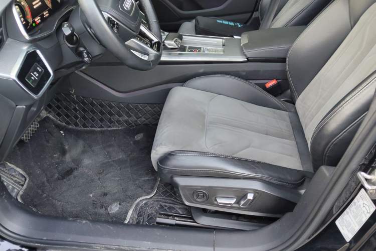Used Audi A6L 2023 40 TFSI Luxury Dynamic Model Left Front Seat