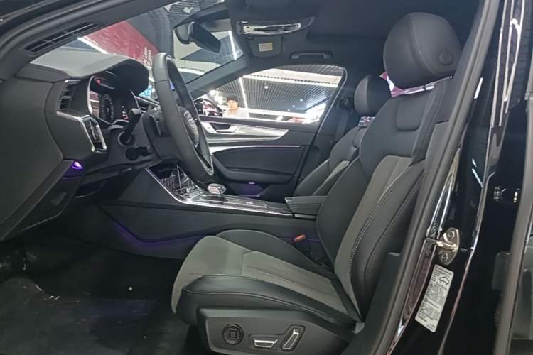 Used Audi A6L 2023 40 TFSI Luxury Dynamic Model Left Front Seat