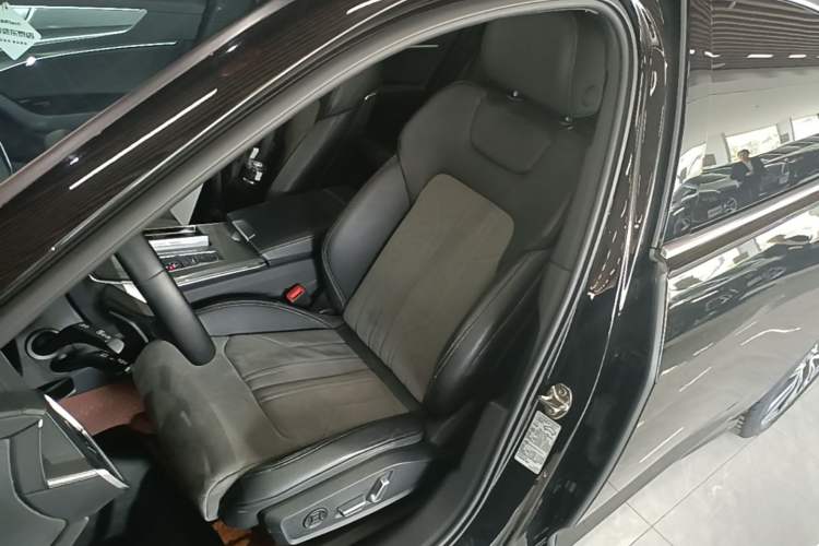 Used Audi A6L 2023 Revised 45 TFSI Prestige Dynamic Edition Left Front Seat