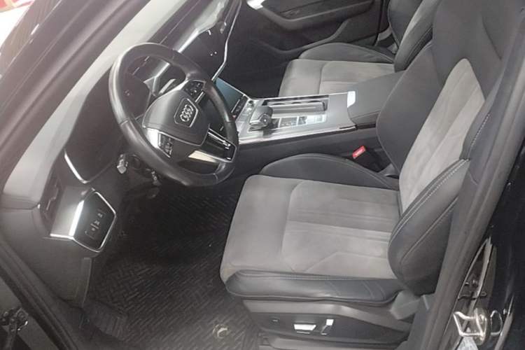 Used Audi A6L 2023 40 TFSI Luxury Dynamic Model Left Front Seat