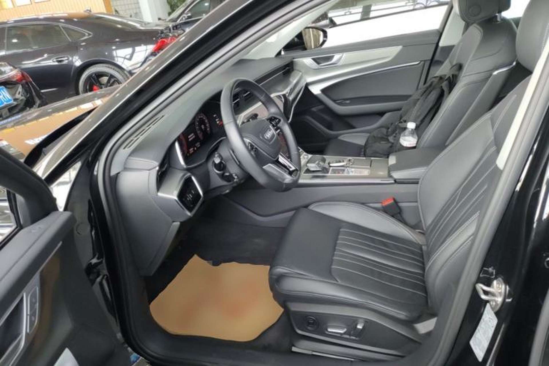 Used Audi A6L 2023 Revised 40 TFSI Luxury Prestige Edition Left Front Seat
