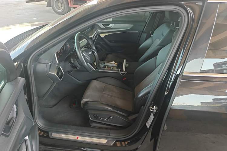 Used Audi A6L 2023 Revised 40 TFSI Luxury Dynamic Edition Left Front Seat