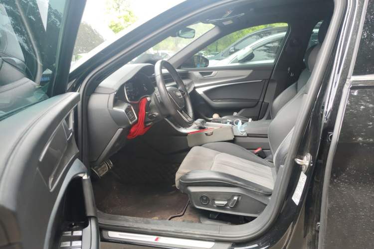 Used Audi A6L 2023 40 TFSI Luxury Dynamic Model Left Front Seat
