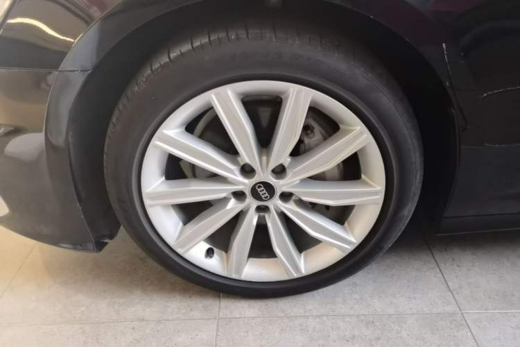 Used Audi A6L 2023 45 TFSI Prestige Dynamic Edition Left Front Wheel Hub