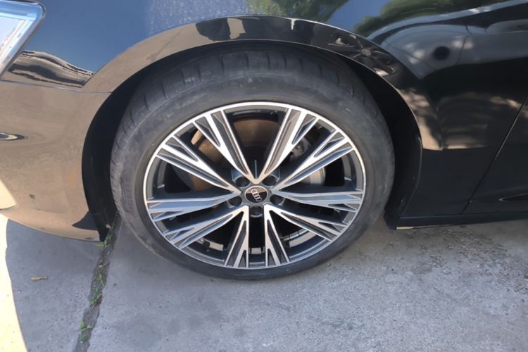 Used Audi A6L 2023 45 TFSI Prestige Dynamic Edition Left Front Wheel Hub