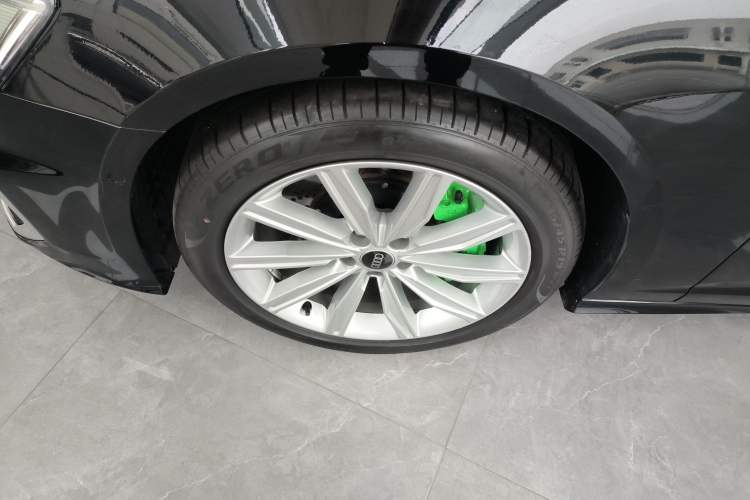 Used Audi A6L 2023 Revised 45 TFSI Prestige Dynamic Edition Left Front Wheel Hub