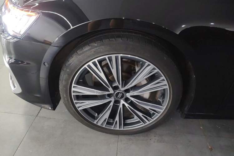 Used Audi A6L 2023 Revised 45 TFSI Prestige Dynamic Edition Left Front Wheel Hub