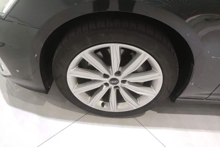 Used Audi A6L 2023 45 TFSI Prestige Dynamic Edition Left Front Wheel Hub