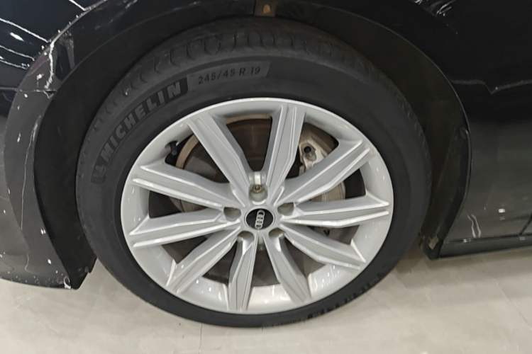 Used Audi A6L 2023 45 TFSI Prestige Dynamic Edition Left Front Wheel Hub