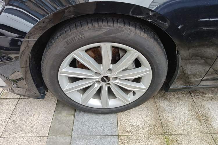 Used Audi A6L 2023 45 TFSI Prestige Dynamic Edition Left Front Wheel Hub
