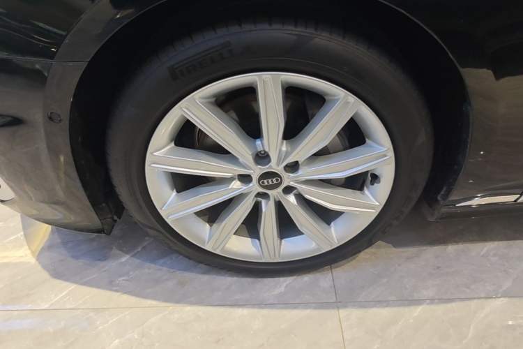 Used Audi A6L 2023 Revised 45 TFSI Prestige Dynamic Edition Left Front Wheel Hub