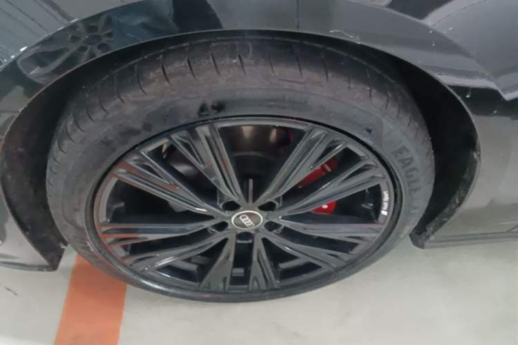 Used Audi A6L 2023 Revised 45 TFSI Prestige Dynamic Edition Left Front Wheel Hub