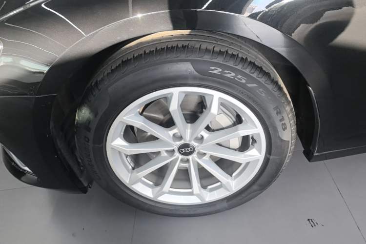 Used Audi A6L 2023 40 TFSI Luxury Prestige Edition Left Front Wheel Hub