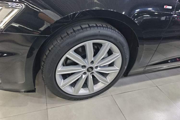 Used Audi A6L 2023 45 TFSI Prestige Dynamic Edition Left Front Wheel Hub