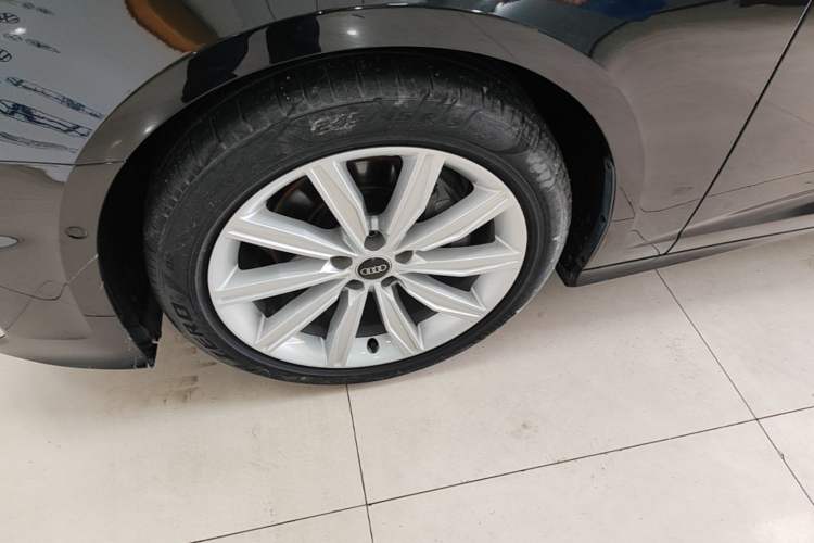 Used Audi A6L 2023 Revised 45 TFSI Prestige Dynamic Edition Left Front Wheel Hub