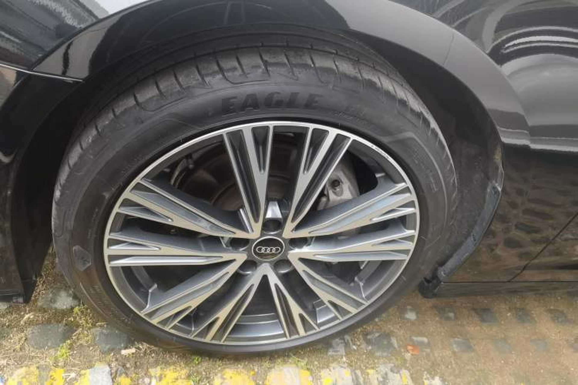 Used Audi A6L 2023 40 TFSI Luxury Dynamic Model Left Front Wheel Hub