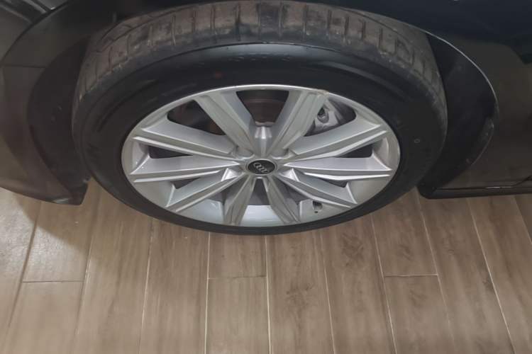 Used Audi A6L 2023 45 TFSI Prestige Dynamic Edition Left Front Wheel Hub