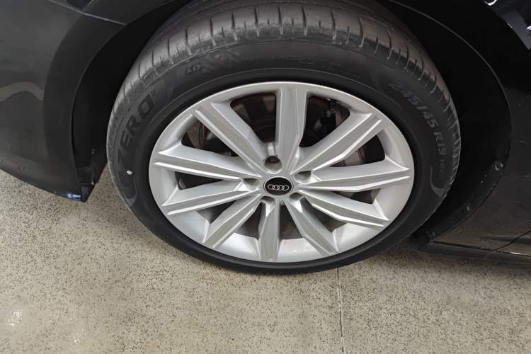 Used Audi A6L 2023 45 TFSI Prestige Dynamic Edition Left Front Wheel Hub