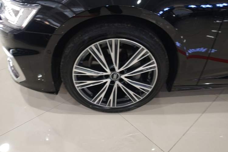 Used Audi A6L 2023 45 TFSI quattro Prestige Dynamic Edition Left Front Wheel Hub