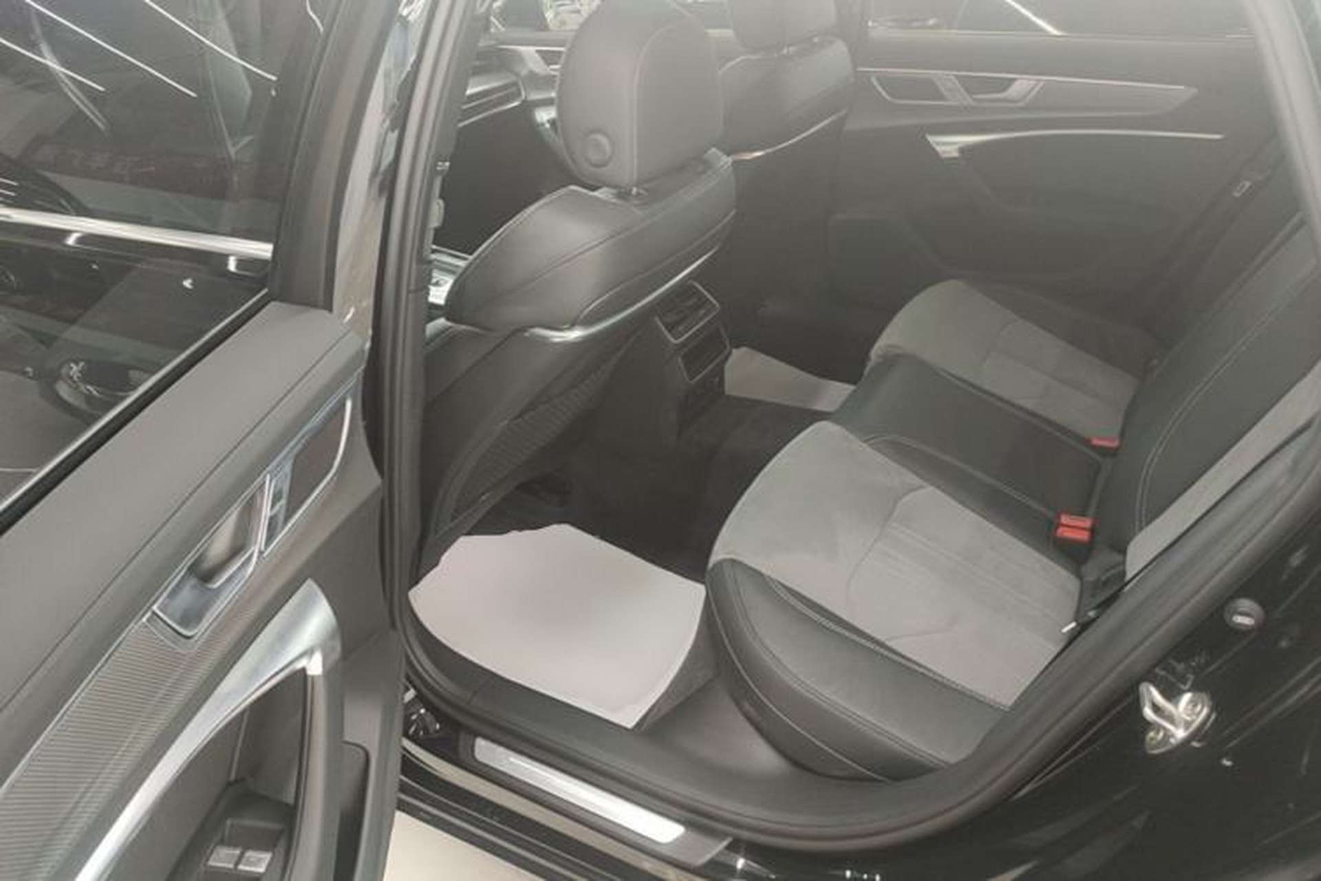 Used Audi A6L 2023 Revised 45 TFSI Prestige Dynamic Edition Left Rear Seat