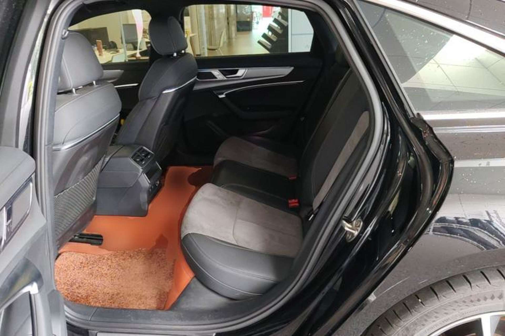 Used Audi A6L 2023 Revised 40 TFSI Luxury Dynamic Edition Left Rear Seat