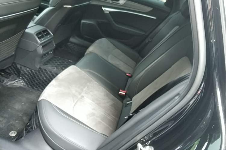 Used Audi A6L 2023 Revised 40 TFSI Luxury Dynamic Edition Left Rear Seat