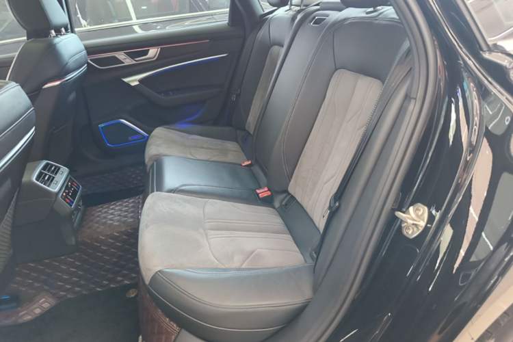 Used Audi A6L 2023 Revised 45 TFSI Prestige Dynamic Edition Left Rear Seat