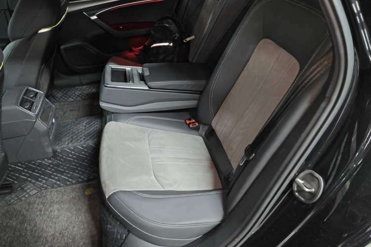Used Audi A6L 2023 40 TFSI Luxury Dynamic Model Left Rear Seat