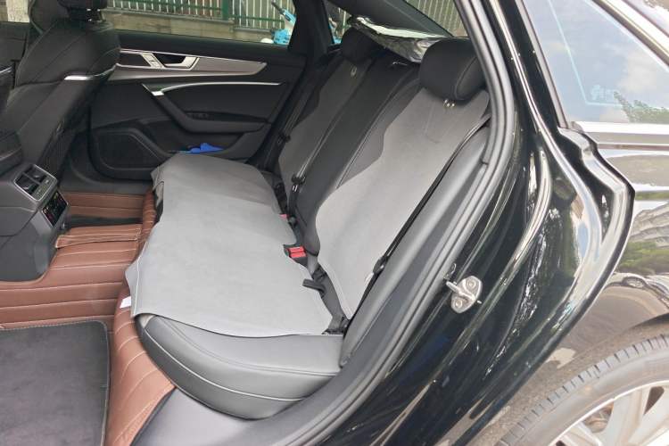 Used Audi A6L 2023 Revised 45 TFSI Prestige Dynamic Edition Left Rear Seat